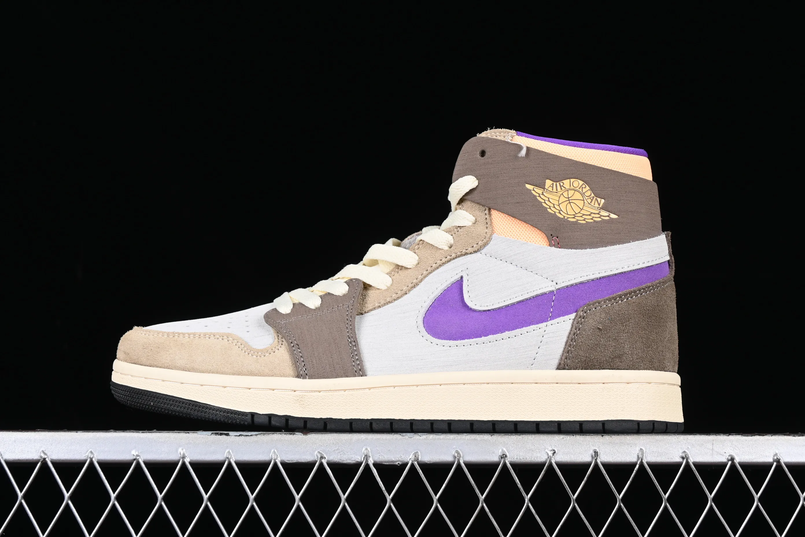 All categories Air Jordan Jordan series basketball shoes Air Jordan 1 High Air Jordan 1 Zoom CMFT AJ1 Joe 1 gray and purple color matching DV1307-205